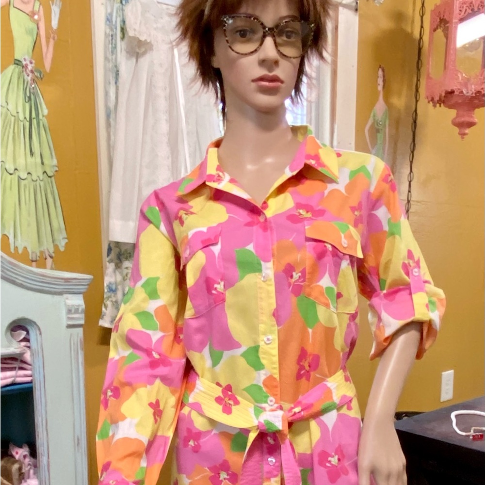 💕Vintage Lilly Pulitzer Shirt dress with Belt.
